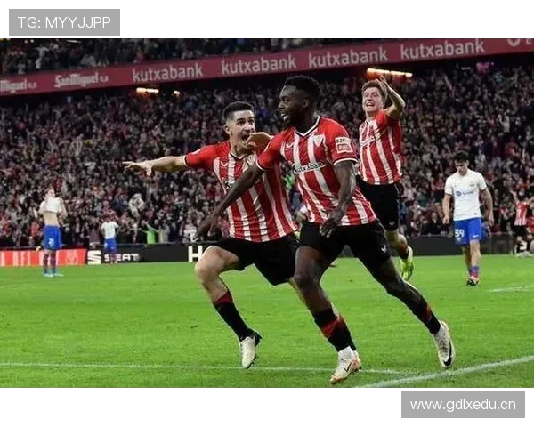 裁判判罚成比赛焦点曼联借毕尔巴鄂冒进重掌胜机